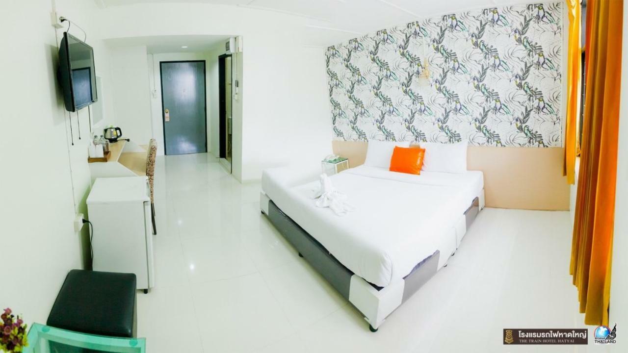 The Train Hotel Hatyai Хатъяй Экстерьер фото